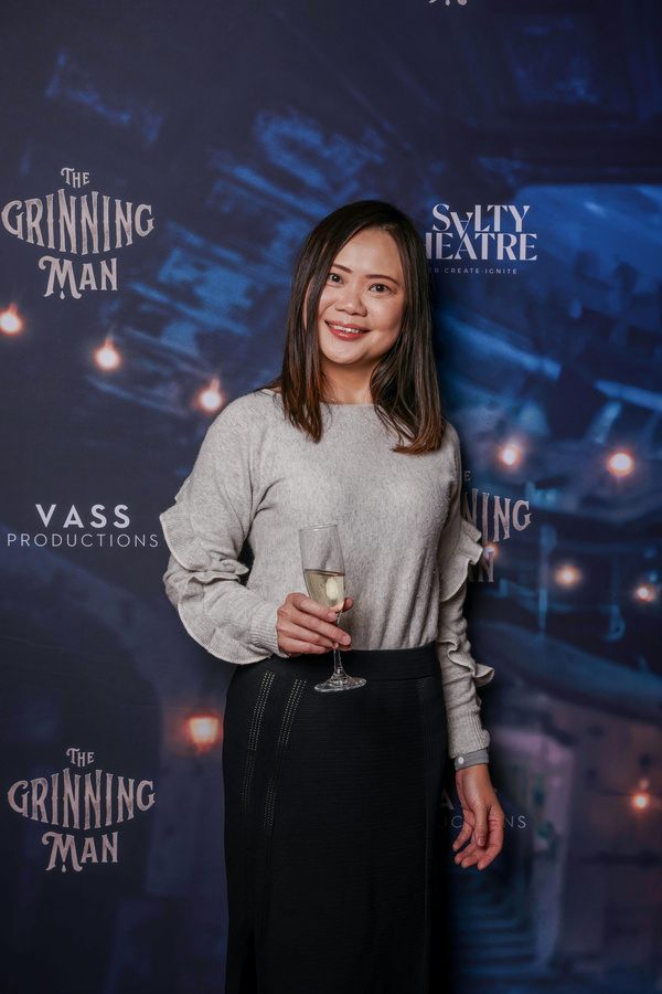 Photos: On The Red Carpet At Opening Night Of THE GRINNING MAN  Image