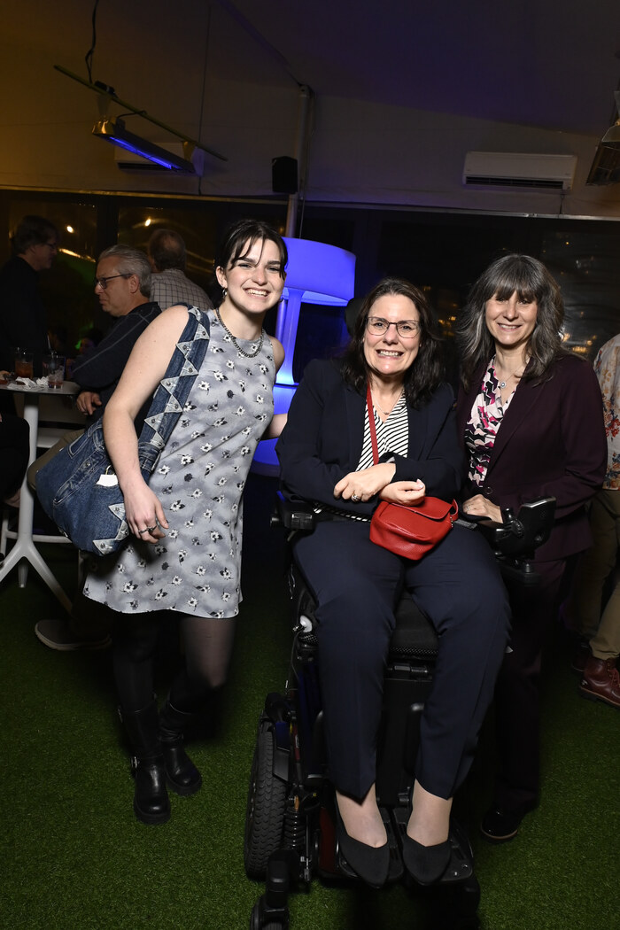 Photos: Theatre Breaking Though Barrier's I OUGHT TO BE IN PICTURES Celebrates Opening Night Image