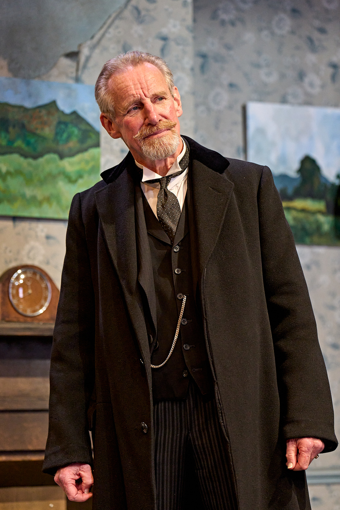 Photos: First Look at THE DEEP BLUE SEA at Theatre Royal Bath Image
