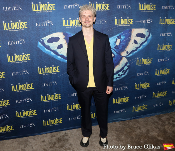 Photos: Cast & Creatives Celebrate Gala Opening of ILLINOISE Image