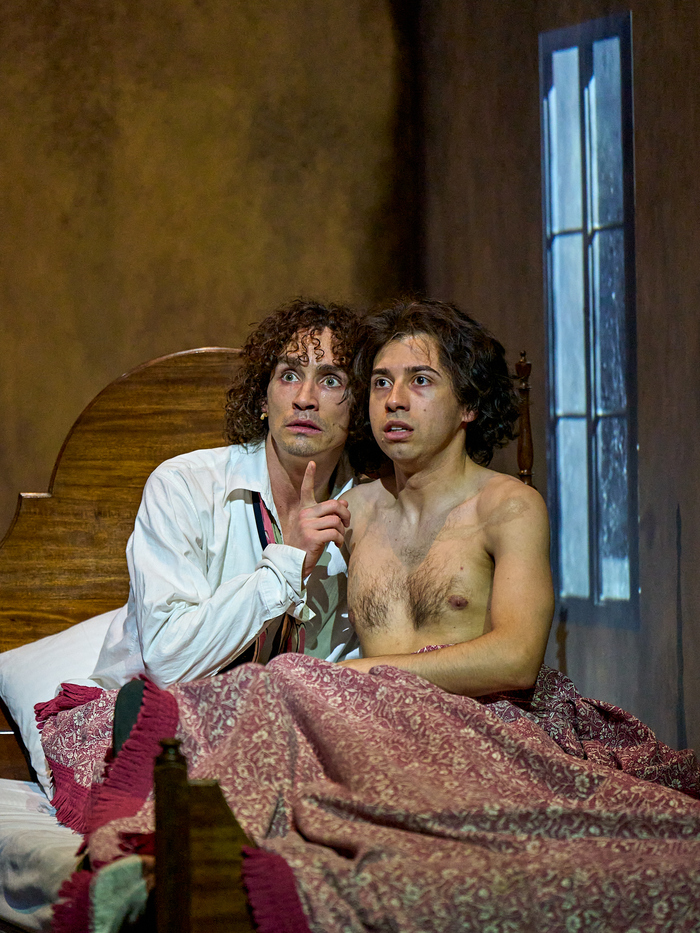 Photos: First Look at WITHNAIL & I at Birmingham Rep Image
