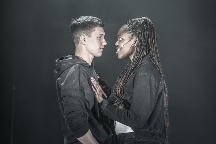 Photos: Tom Holland & Francesca Amewudah-Rivers in ROMEO & JULIET Image