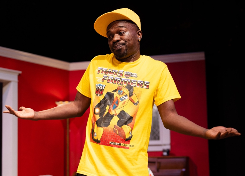 Review: THE HOT WING KING at Circuit Playhouse  Image