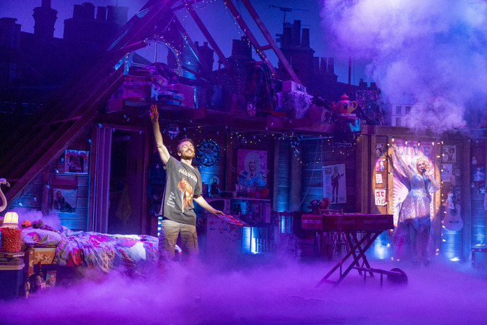 Photos/Video: First Look at the UK Tour of HERE YOU COME AGAIN Image