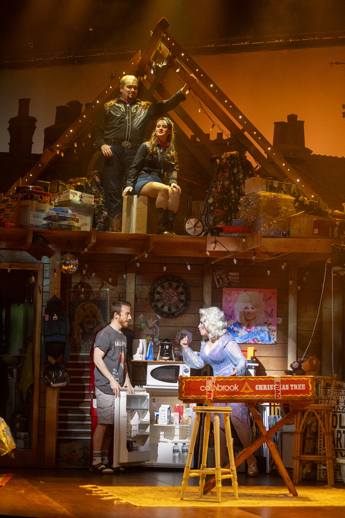 Photos/Video: First Look at the UK Tour of HERE YOU COME AGAIN  Image