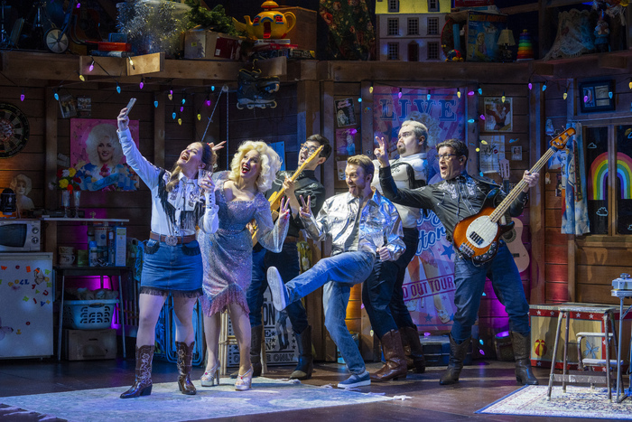 Photos/Video: First Look at the UK Tour of HERE YOU COME AGAIN Image