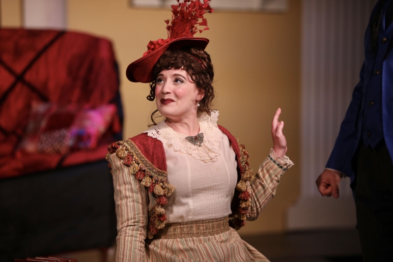 Review: THE IMPORTANCE OF BEING EARNEST at Murry's Dinner Playhouse 