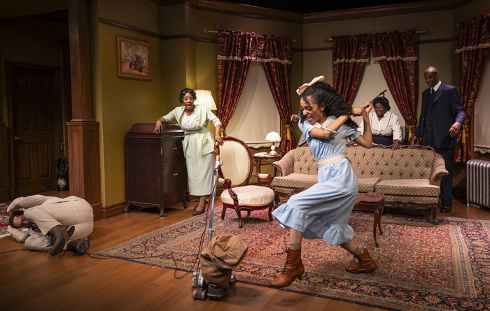 Photos: Raven Theatre Company Presents THE PRODIGAL DAUGHTER Image