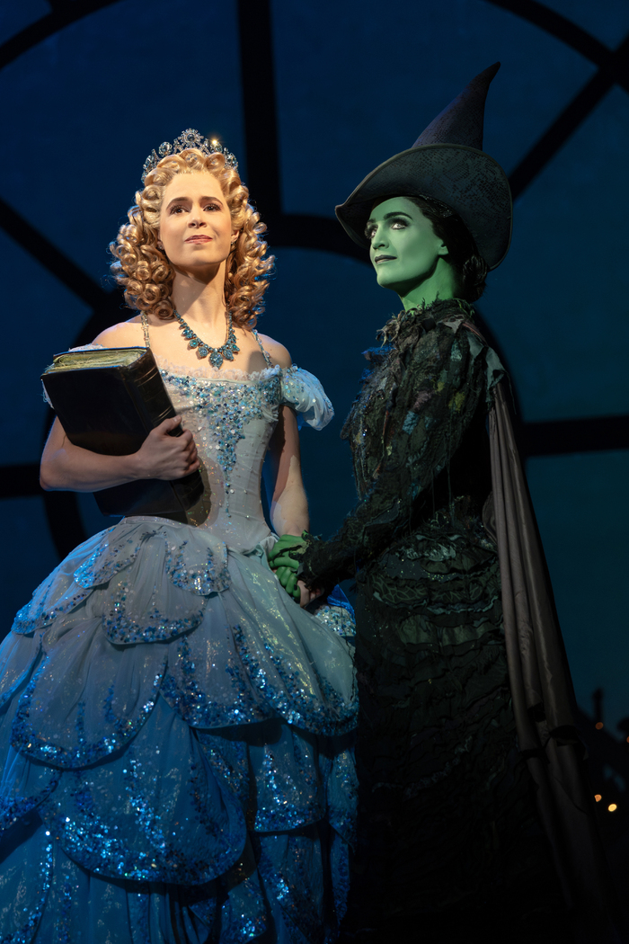 Photos: First Look at the New Cast of the National Tour of WICKED Image