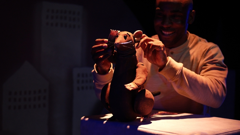 VIDEO: First Look at THE CURIOUS RAT at the Little Angel Studio  Image