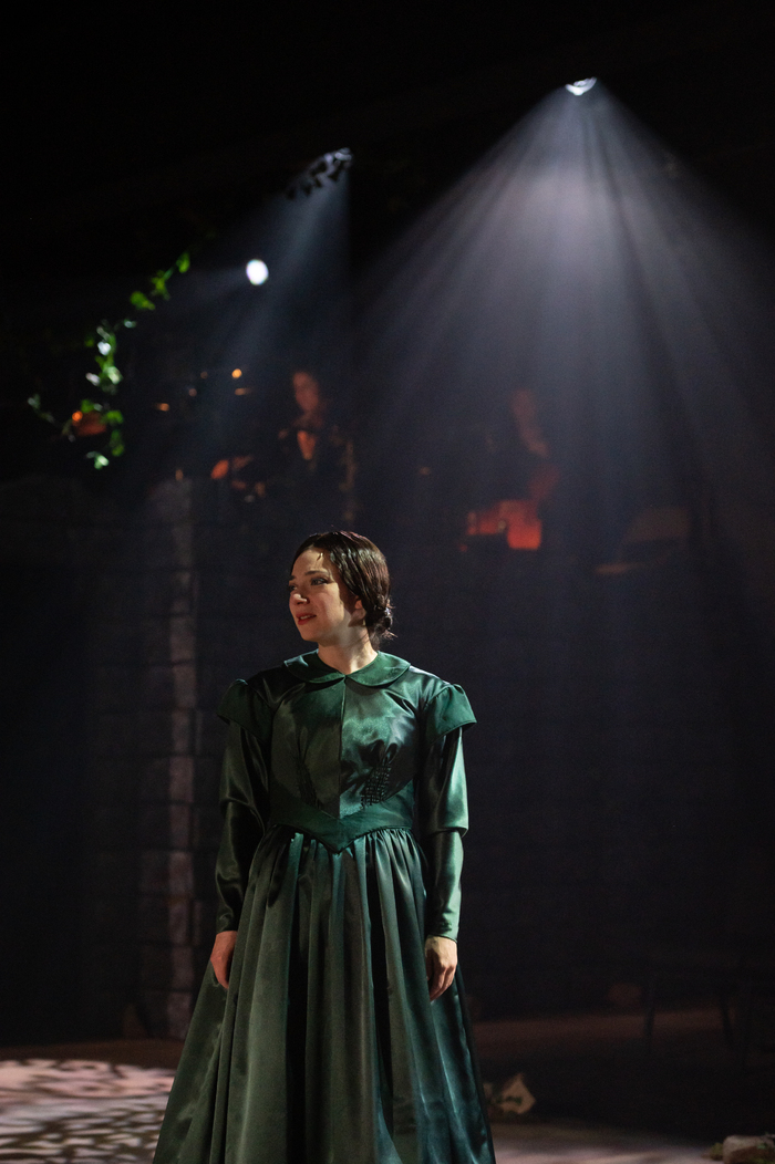 Exclusive: First Look at Julie Benko in Theatre Raleigh's Production of JANE EYRE  Image