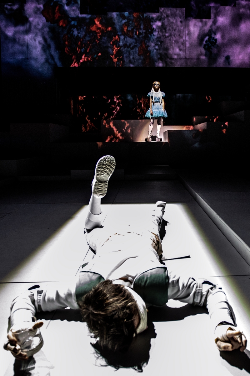 Review: LAZARUS at Capitol Musical Theatre, Wroclaw