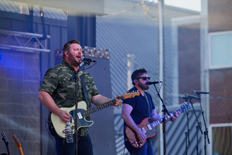 Review: MATT ROGERS performs at Magnolia Blossom Festival  Image