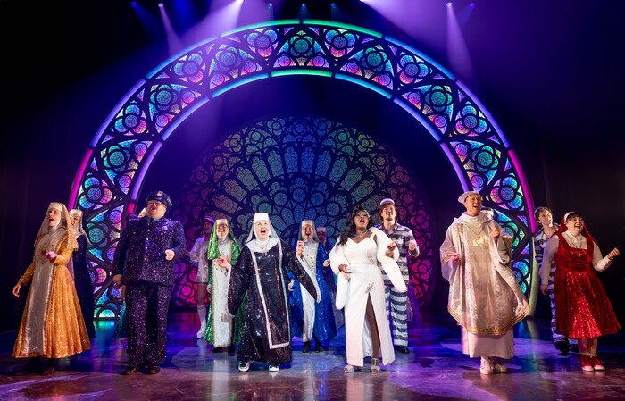 Photos: First Look at Wendi Peters in the UK and Ireland Tour of SISTER ACT  Image
