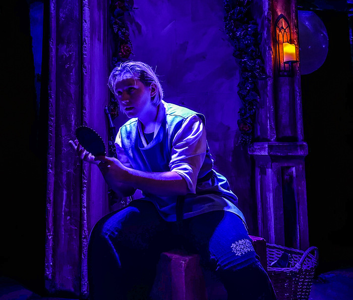 Photos: First Look At GARTERS: A QUEER IMMERSIVE ROMANTASY PLAY World Premiere At Otherworld Theatre  Image