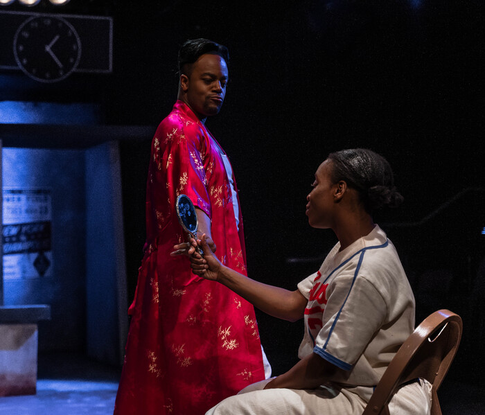 Photos: First Look at TONI STONE at Playhouse on Park Image