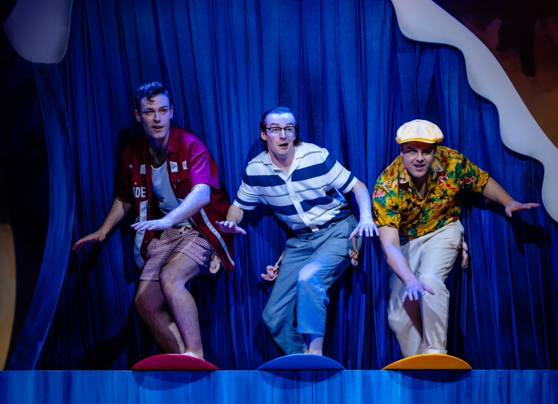 Review: FUN AT THE BEACH ROMP-BOMP-A-LOMP!!, Southwark Playhouse  Image