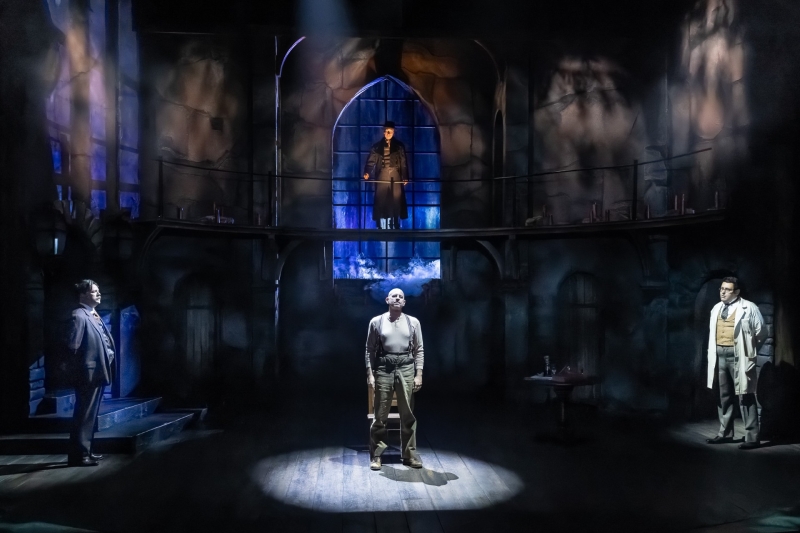 Review: HOLMES & WATSON at Laguna Playhouse Image