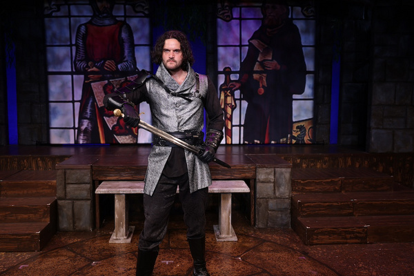 Photos: CAMELOT At North Coast Repertory Theatre Image