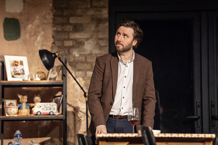 Photos: First Look at the West End Return of 2:22 - A GHOST STORY Image