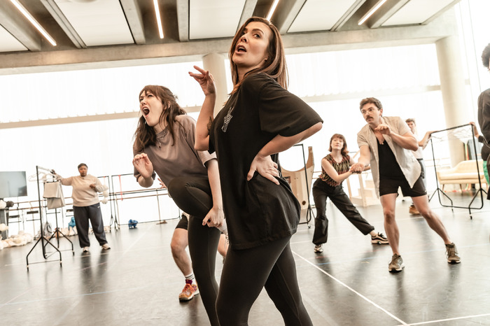 Photos: Kym Marsh and More in Rehearsal For 101 DALMATIONS  Image