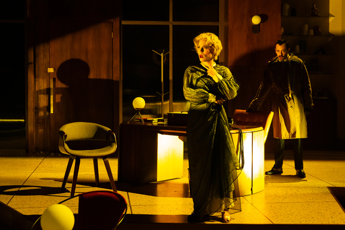 Photos: Alley Theatre Presents DIAL 'M' FOR MURDER Image