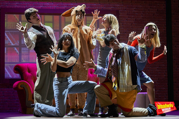 Photos: FRIENDS, THE MUSICAL PARODY se presenta en el Teatro Infanta Isabel  Image