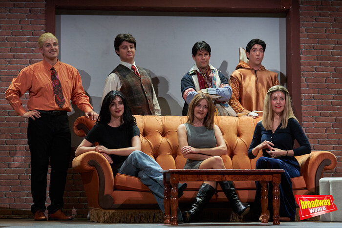 Photos: FRIENDS, THE MUSICAL PARODY se presenta en el Teatro Infanta Isabel  Image