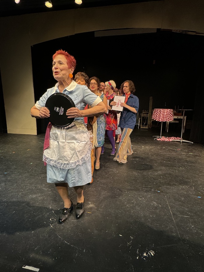 Photos: First Look at APPLAUSE at The Players Guild of Leonia 