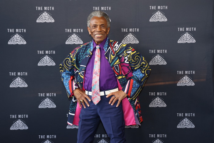 Photos & Video: André De Shields Awarded 'Storyteller of the Year' by The Moth  Image