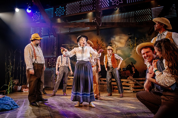 Photos: The Encore Musical Theatre Company Presents OKLAHOMA! Image