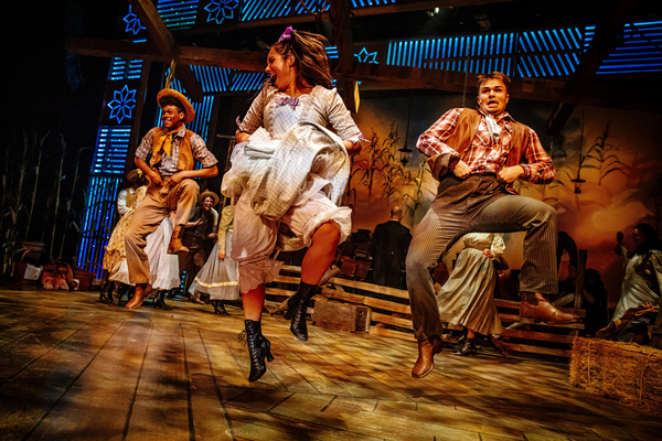 Photos: The Encore Musical Theatre Company Presents OKLAHOMA! Image