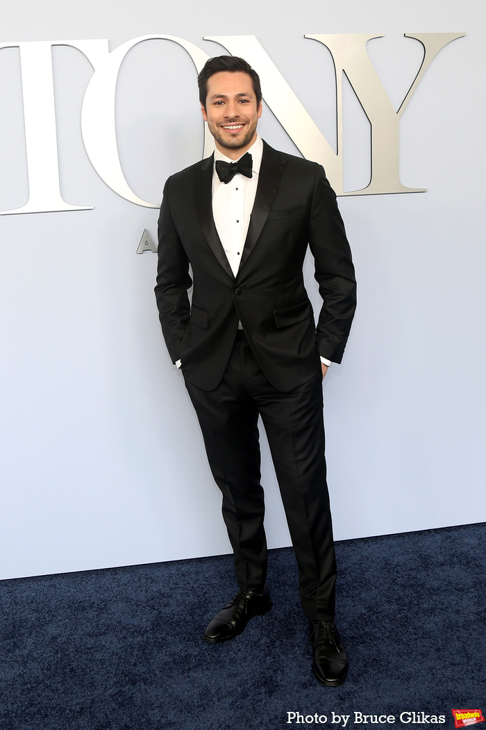 Photos: On the Red Carpet at the 2024 Tony Awards Image