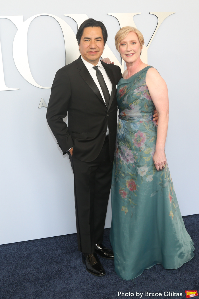 Photos: On the Red Carpet at the 2024 Tony Awards Image
