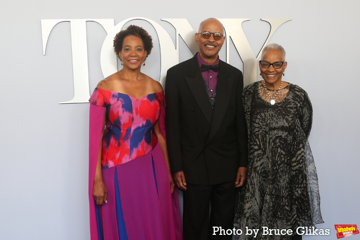 Photos: On the Red Carpet at the 2024 Tony Awards Image