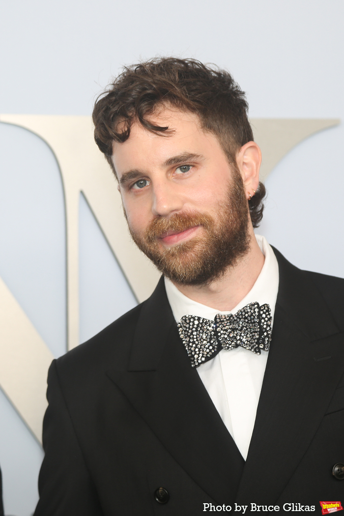 Photos: On the Red Carpet at the 2024 Tony Awards Image