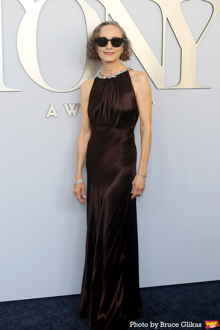 Photos: On the Red Carpet at the 2024 Tony Awards Image