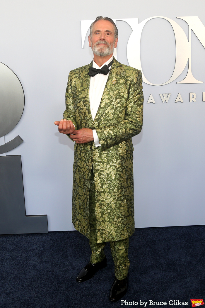 Photos: On the Red Carpet at the 2024 Tony Awards Image