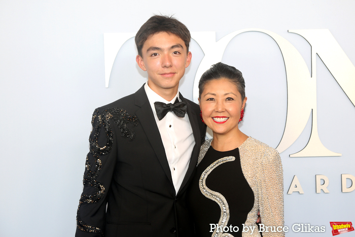Photos: On the Red Carpet at the 2024 Tony Awards Image