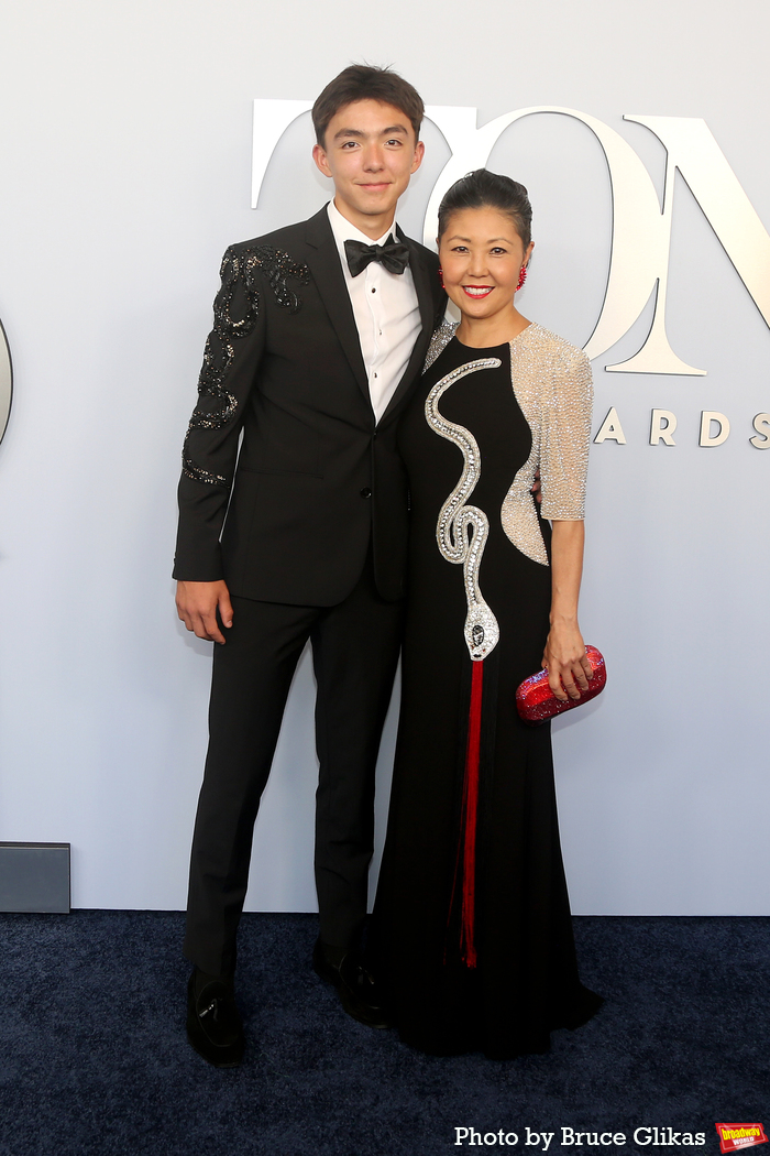 Photos: On the Red Carpet at the 2024 Tony Awards Image