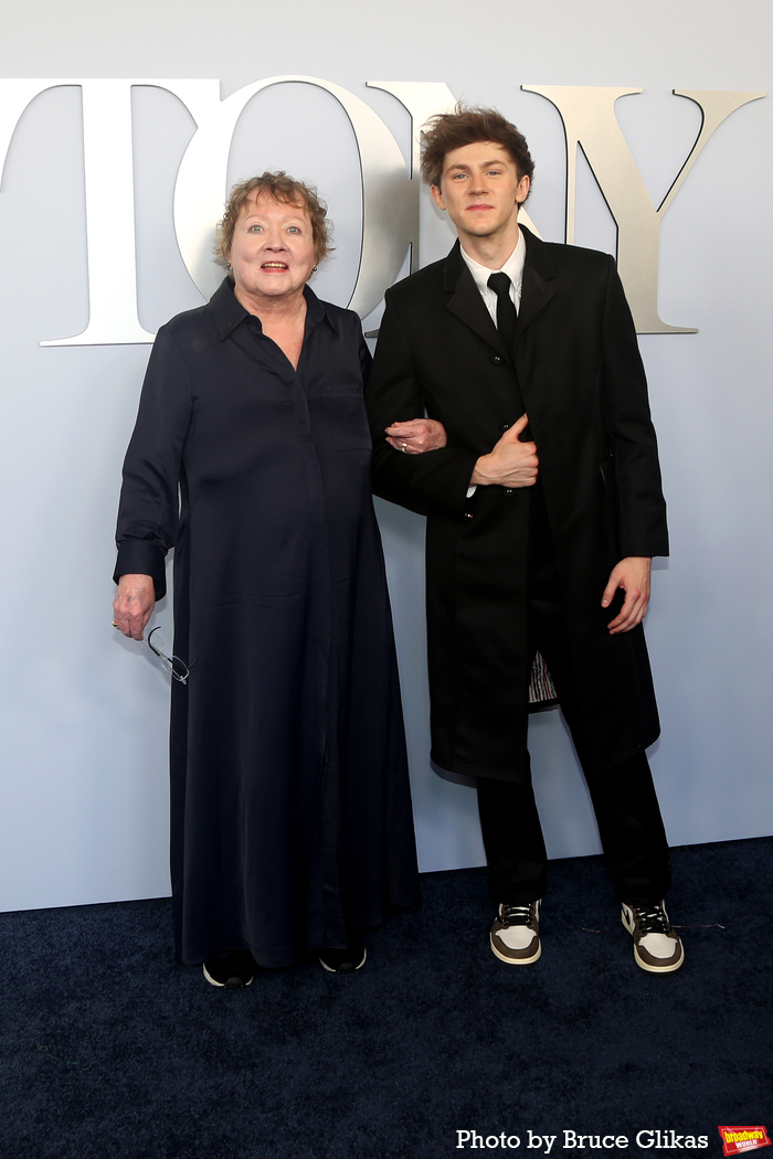 Photos: On the Red Carpet at the 2024 Tony Awards Image