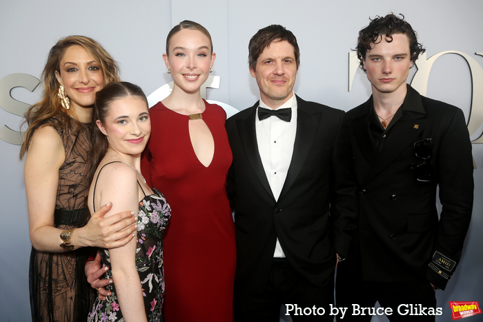 Photos: On the Red Carpet at the 2024 Tony Awards Image