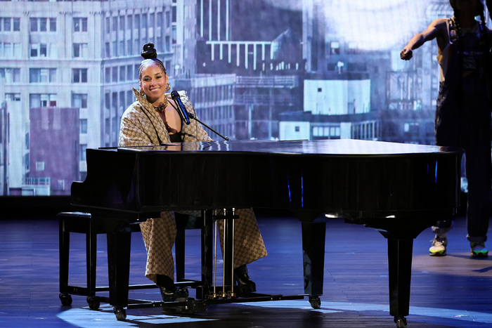 Photos: Inside the 2024 Tony Awards Ceremony Image