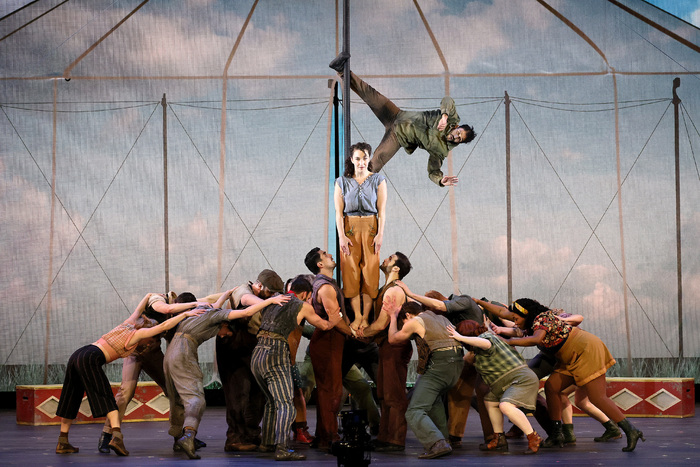 Photos: Inside the 2024 Tony Awards Ceremony Image