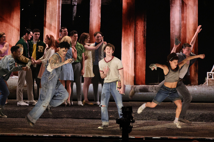 Photos: Inside the 2024 Tony Awards Ceremony Image
