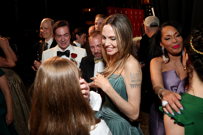 Photos: Go Behind the Scenes of the 2024 Tony Awards Image