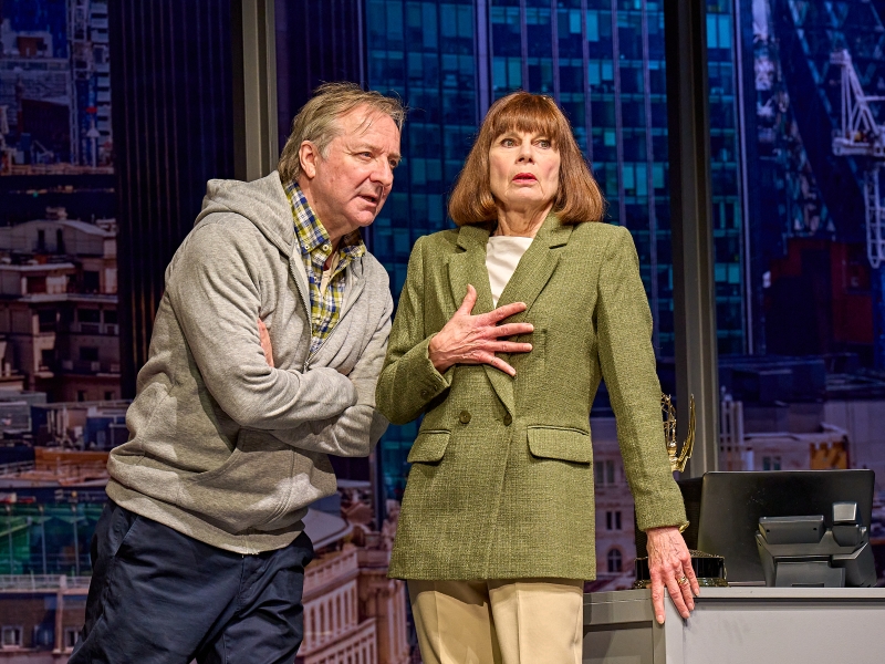 Review: DROP THE DEAD DONKEY: THE REAWAKENING, Richmond Theatre 