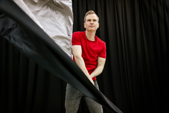 Photos: Inside Rehearsal For PRINCIPLES OF DECEPTION  at Royal and Derngate, Northampton Image