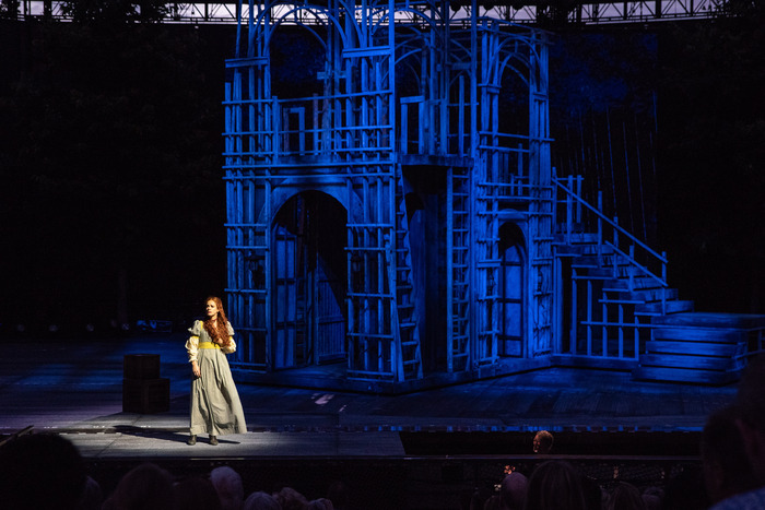 Exclusive Photos: See John Riddle, Jordan Donica & Teal Wicks in LES MISERABLES at The Muny Image