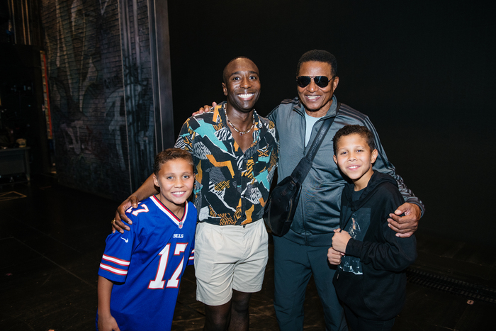 Photos: Jackie Jackson Visits MJ on Broadway Image